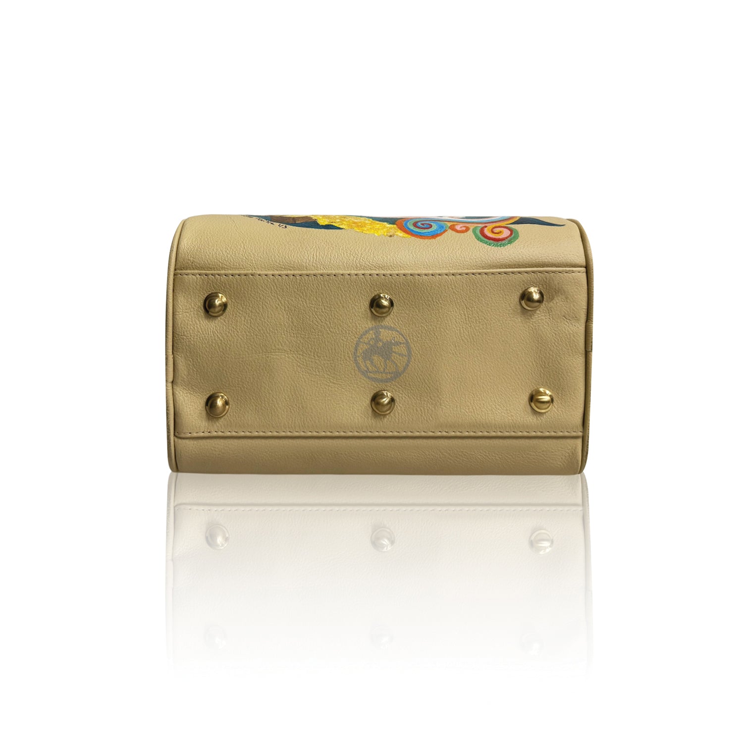 Ocean's secrets | Beige